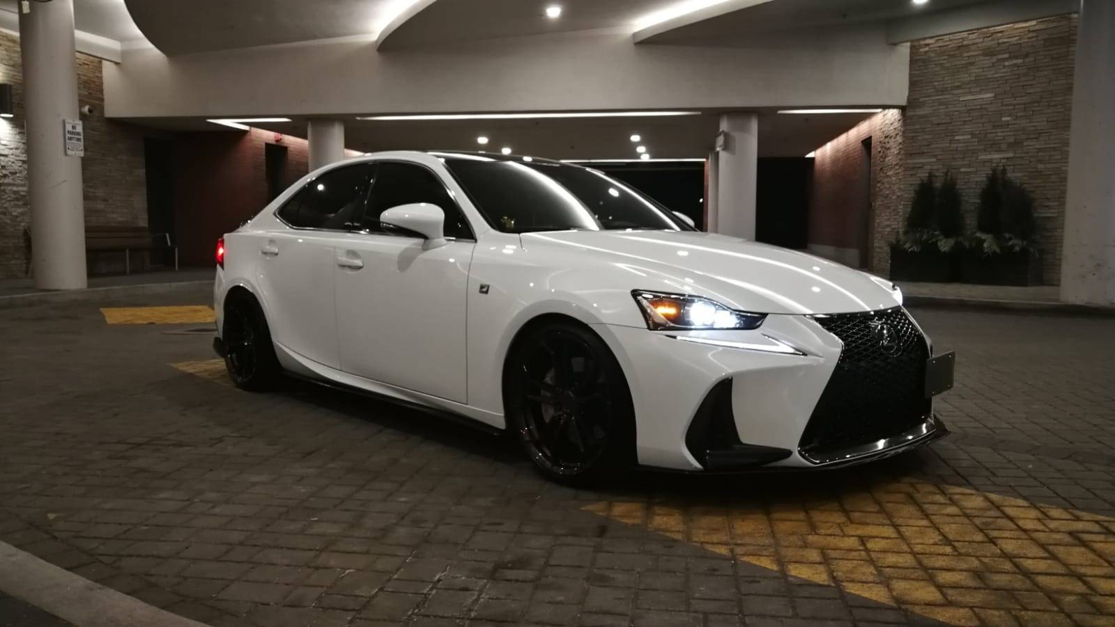 Lexus Lease Takeover in Toronto, ON: 2017 Lexus IS 350 AWD Automatic